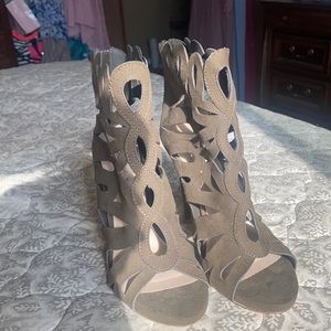 ❤️2 for $20* Olive Green Booty Heels